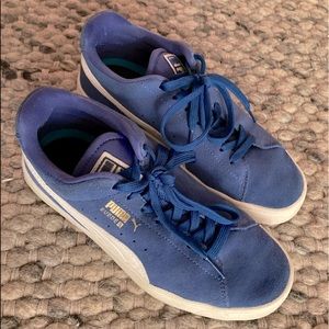 Boys (bigger boys) sz 5 OLD SKOOL PUMAS